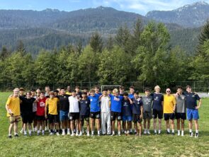 87B3D07A-D5C4-4F94-BF34-E88094F9D5CF